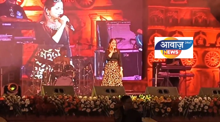 Famous singers Aishwarya Nigam and Deepali Sahai resonate with the tunes of the entire Rajgir