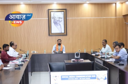 सरकार द्वारा किये जा रहे कार्यों की जानकारी लोगों तक पहुंचायें-मुख्यमंत्री